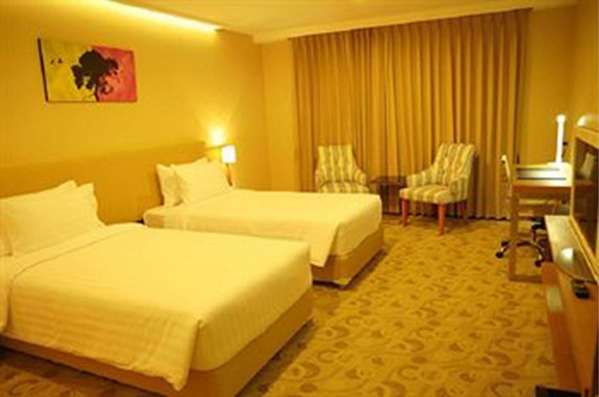 The Moonite Boutique Hotel Бангкок Экстерьер фото
