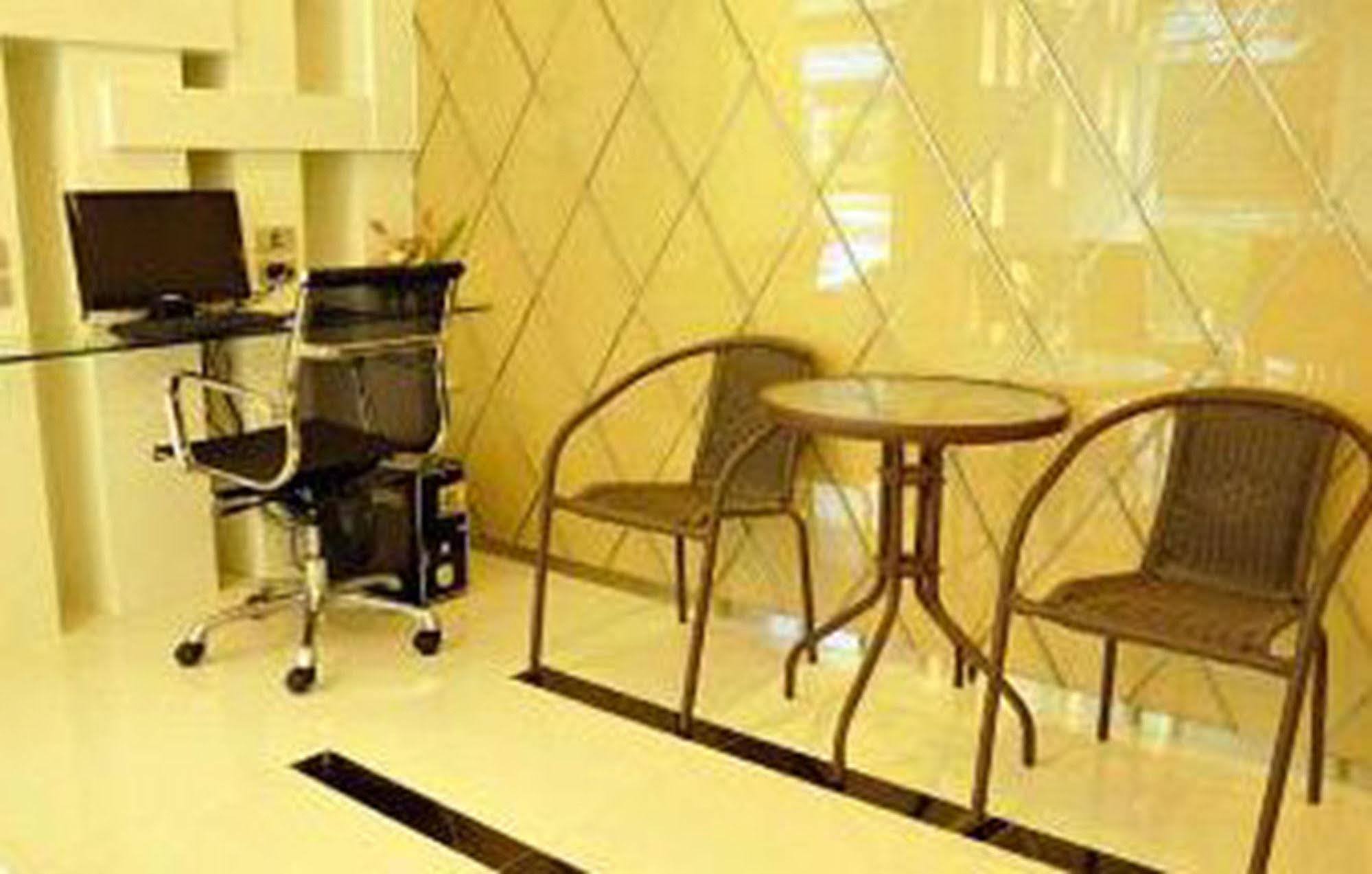 The Moonite Boutique Hotel Бангкок Экстерьер фото