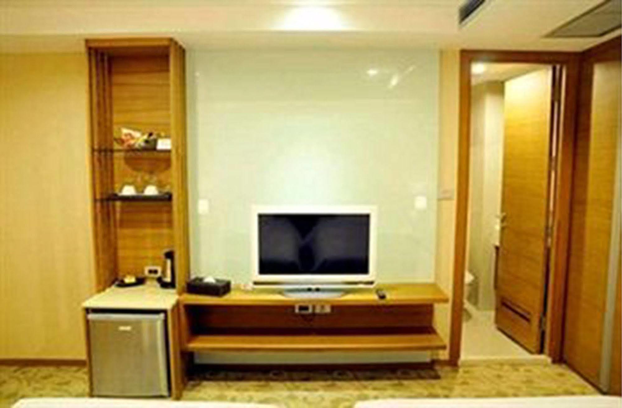 The Moonite Boutique Hotel Бангкок Экстерьер фото